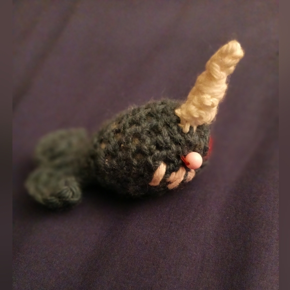3 three cute hand crocheted narwhals. 2 Grey and 1 burgundy. Soft sculpture. - Picture 5 of 10